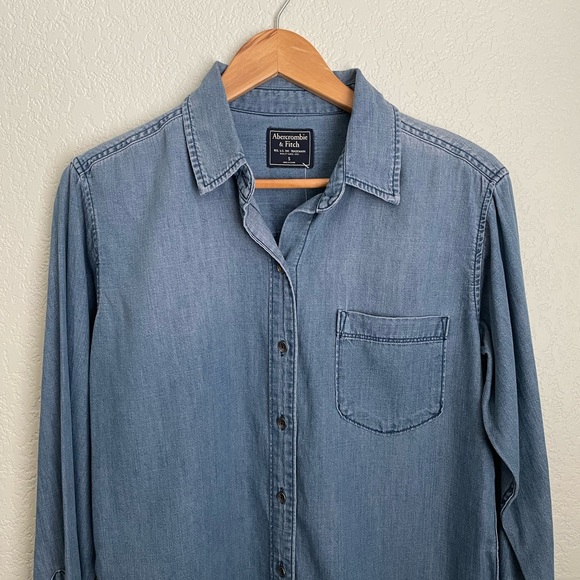 NWT Soft Abercrombie Chambray Blue Button Down Shirt - Picture 7 of 9